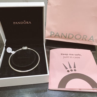 Pandora 全新Moments心形釦頭手環