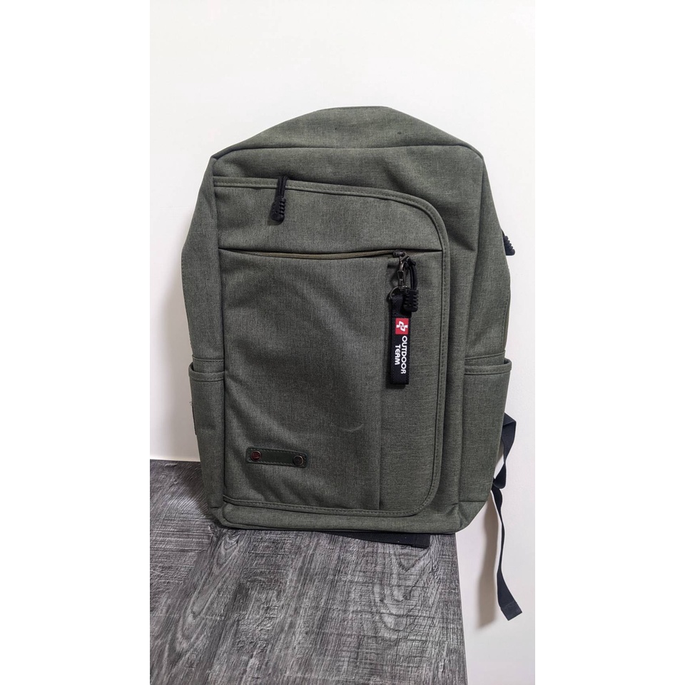 outdoor team 後背包 書包 雙肩背包 旅行包 橄欖綠 可放14.3吋筆電