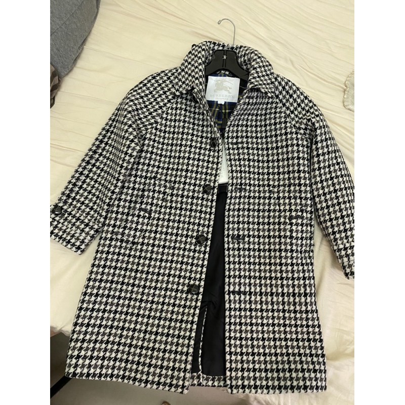 全新Burberry 童裝大衣 8y（小隻女可著）