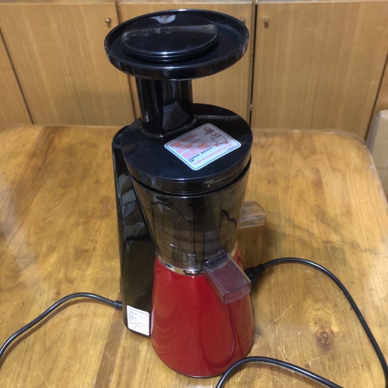 韓國Coway juicepresso慢磨萃取原汁機CJP-03紅