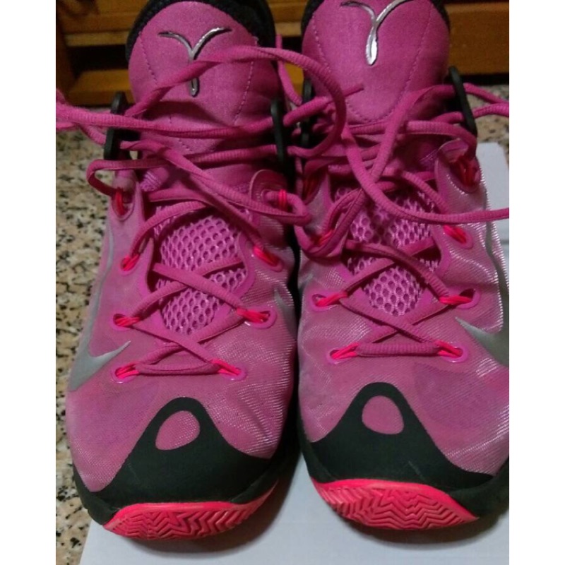 Nike hyperrev 2015乳癌