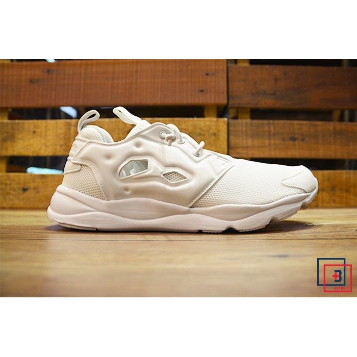 【Brand T】REEBOK FURYLITE WHITE V67158 白色*全白*透氣*運動鞋*慢跑鞋