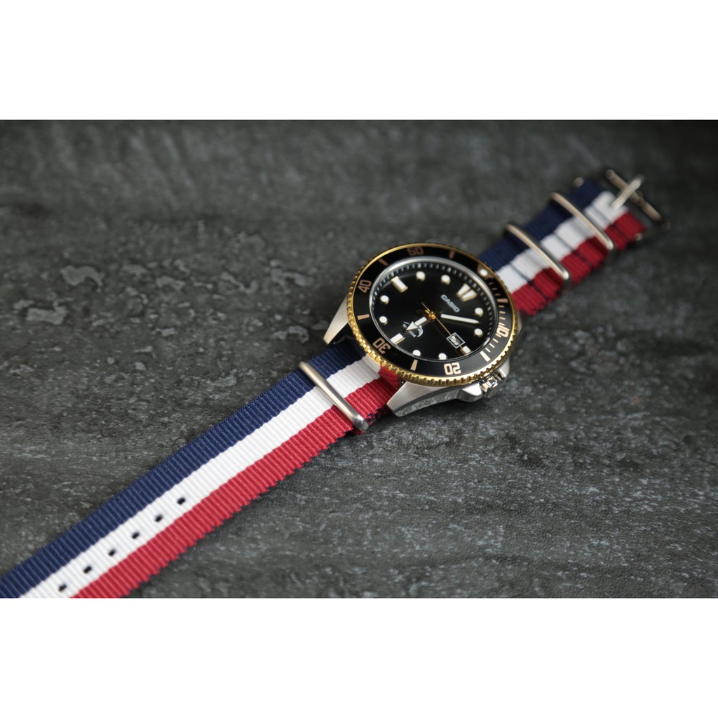 168錶帶配件~22mm Nylon Watch Strap 尼龍NATO zulu G10四環軍用錶帶(紅藍白)