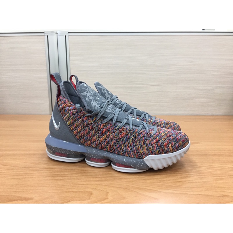 lebron xvi multicolor