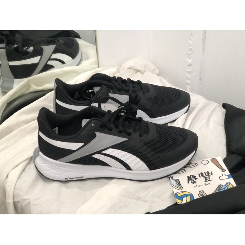 大罐體育👟REEBOK ENERGEN RUN 慢跑鞋 黑 白 男 FU8572