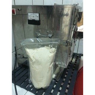 100%純杏仁粉 100%黃金亞麻仁粉 100%黒芝麻粉。鮮磨無糖