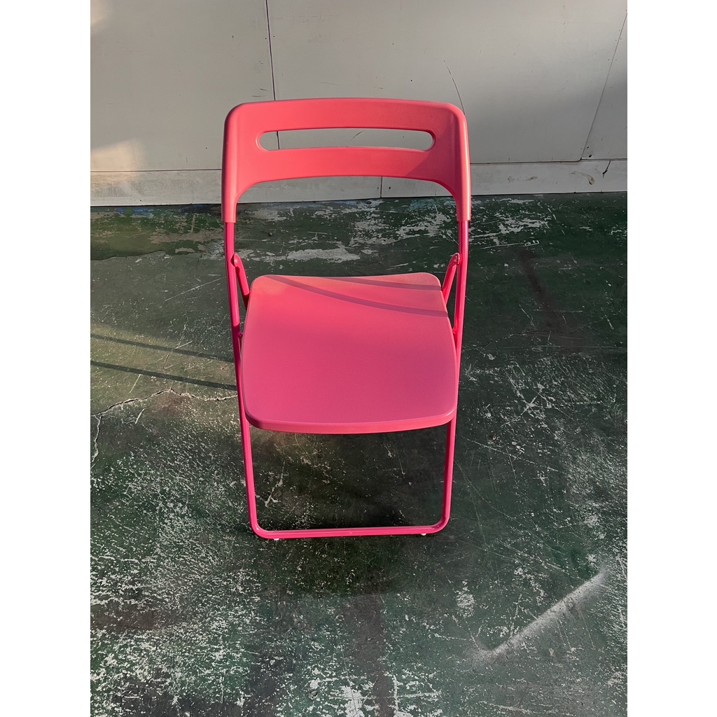二手家具全省估價(大台北冠均 新五店)二手貨中心--IKEA 粉色NISSE摺疊椅 化妝椅 休閒椅 C-1093095