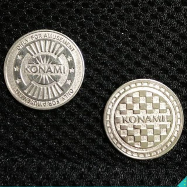 *SC*KONAMI coins/tokens~ come in two styles.