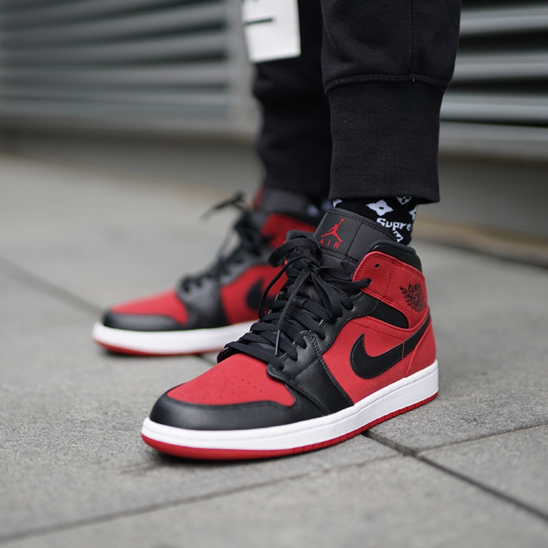 Quality Sneakers - Jordan 1 Retro Mid Banned 黑紅