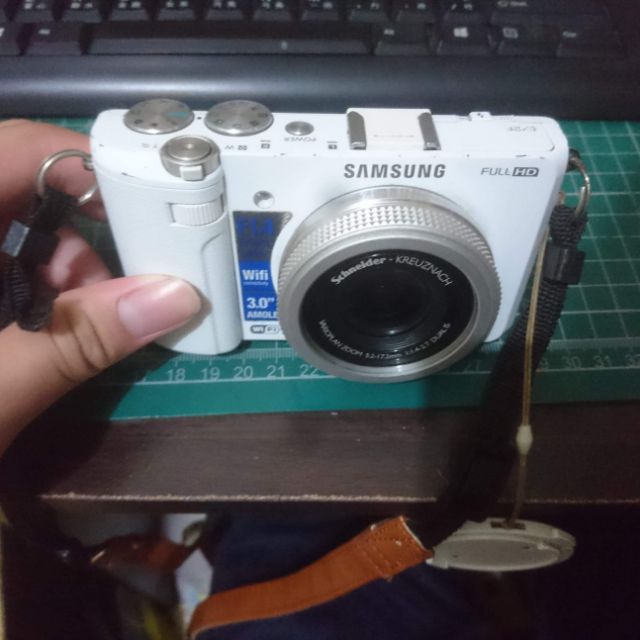 Samsung ex2f 可翻轉相機