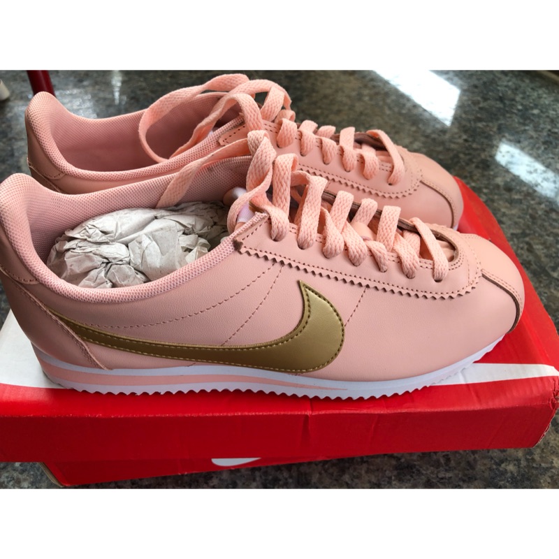 Nike粉紅金勾阿甘鞋