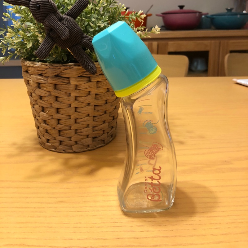 [9.9成新轉賣］Dr. Betta 防脹氣玻璃奶瓶160ml