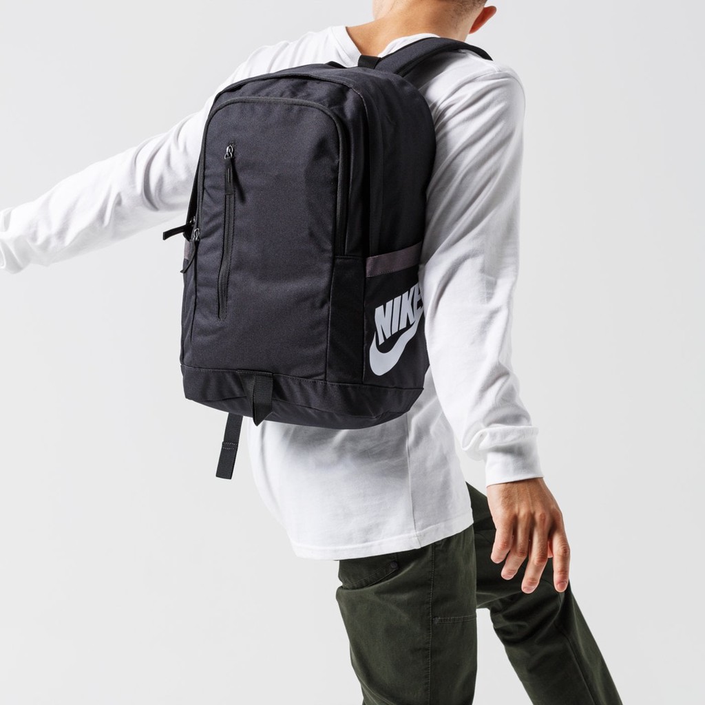 nike backpack soleday