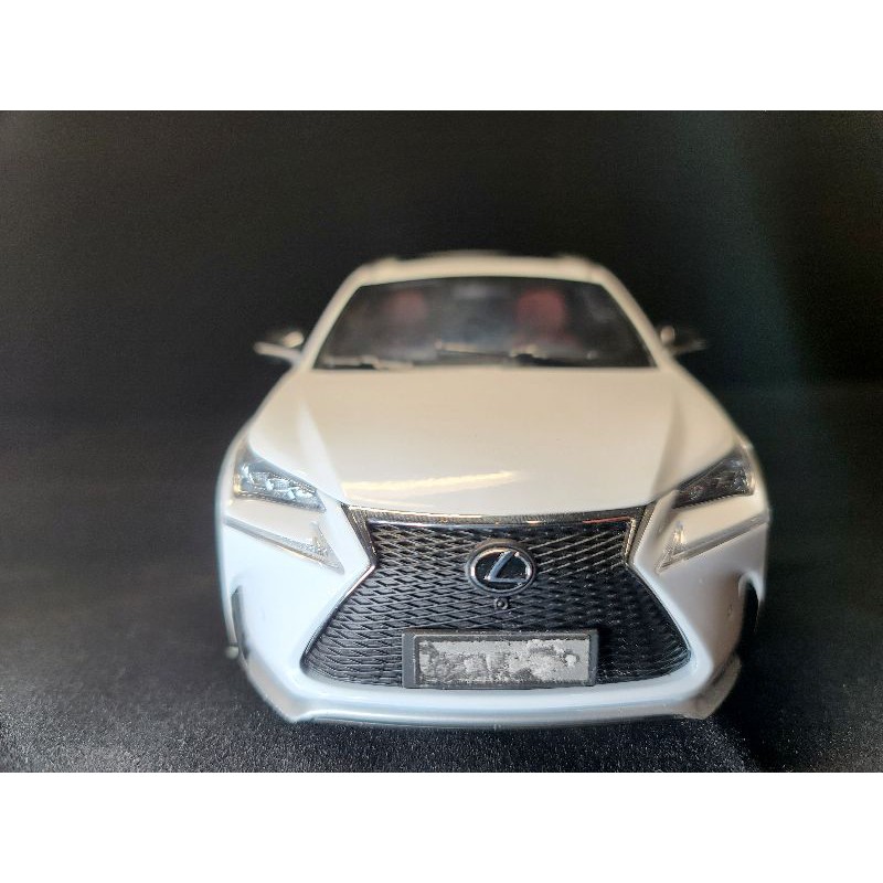 1/18 LEXUS NX200T F-sport 模型車"二手"