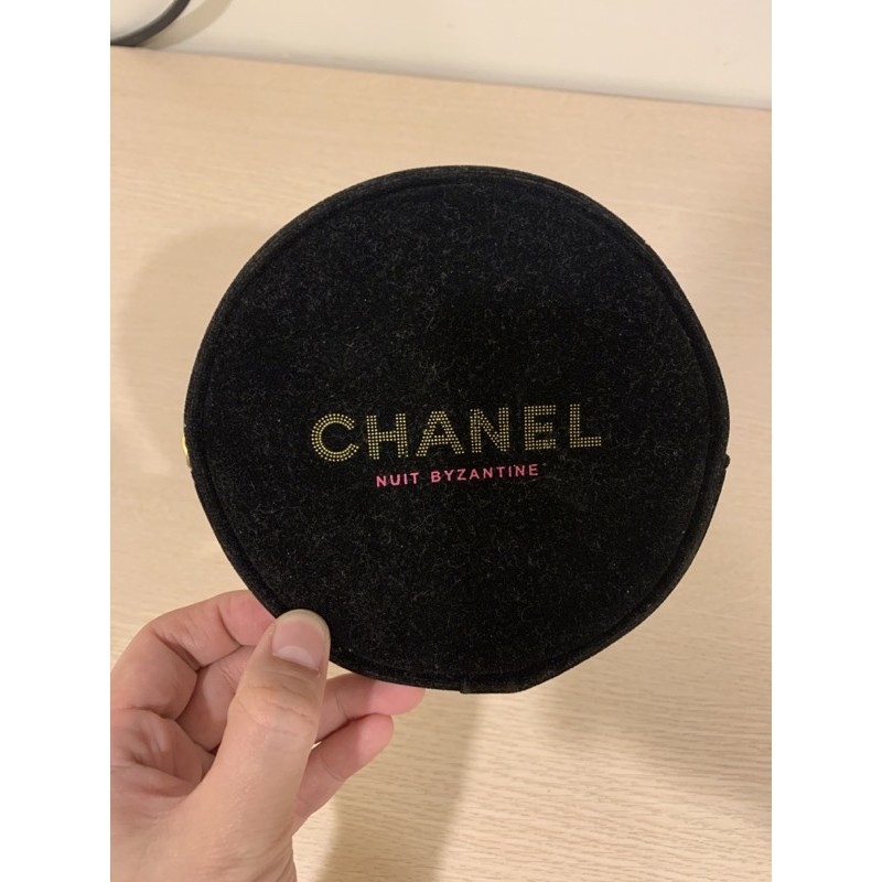Chanel圓形麂皮零錢包 （化妝品專櫃贈品）