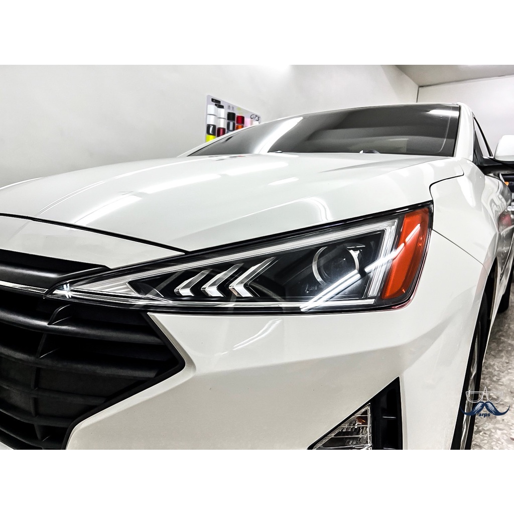 [老爸包膜店] Hyundai Elantra6.5代 大燈旁角燈膜 改色 燈膜 貼膜 改裝 電腦裁切