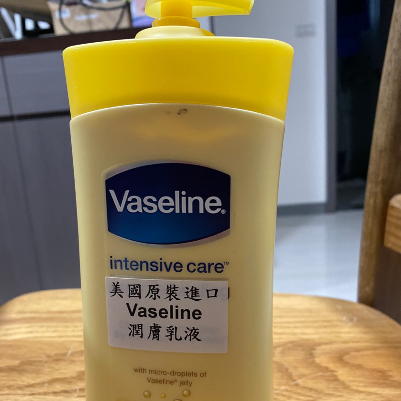 Vaseline凡士林潤膚身體乳液（600ml)