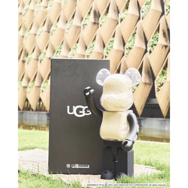 BE@RBRICK UGG® 2022 1000%- BE@RBRICK UGG® 2022 1000%-
