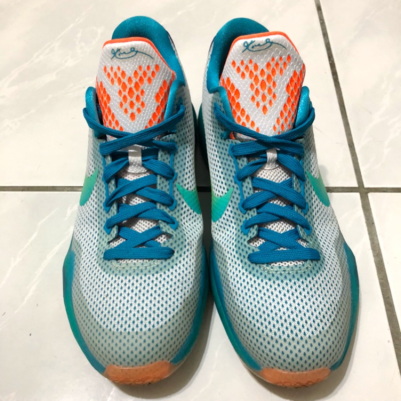 Nike Kobe X GS 低筒籃球鞋（二手）
