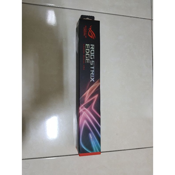 ROG strix edge 滑鼠墊