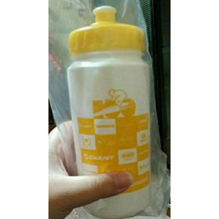 絕版 GIANT 捷安特 2011轉動臺灣運動水壺 黃色 噴嘴技術 自行車 噴射水壺 水瓶
