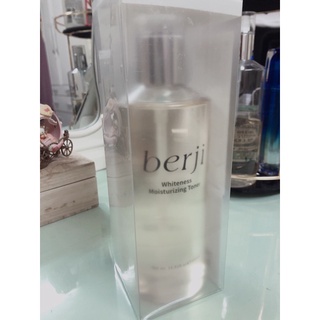 berji 嫩白化妝水500ML