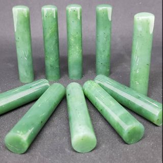 加拿大碧玉圓形印章，尺寸: 12mm直徑 × 60mm 長度(3倉)