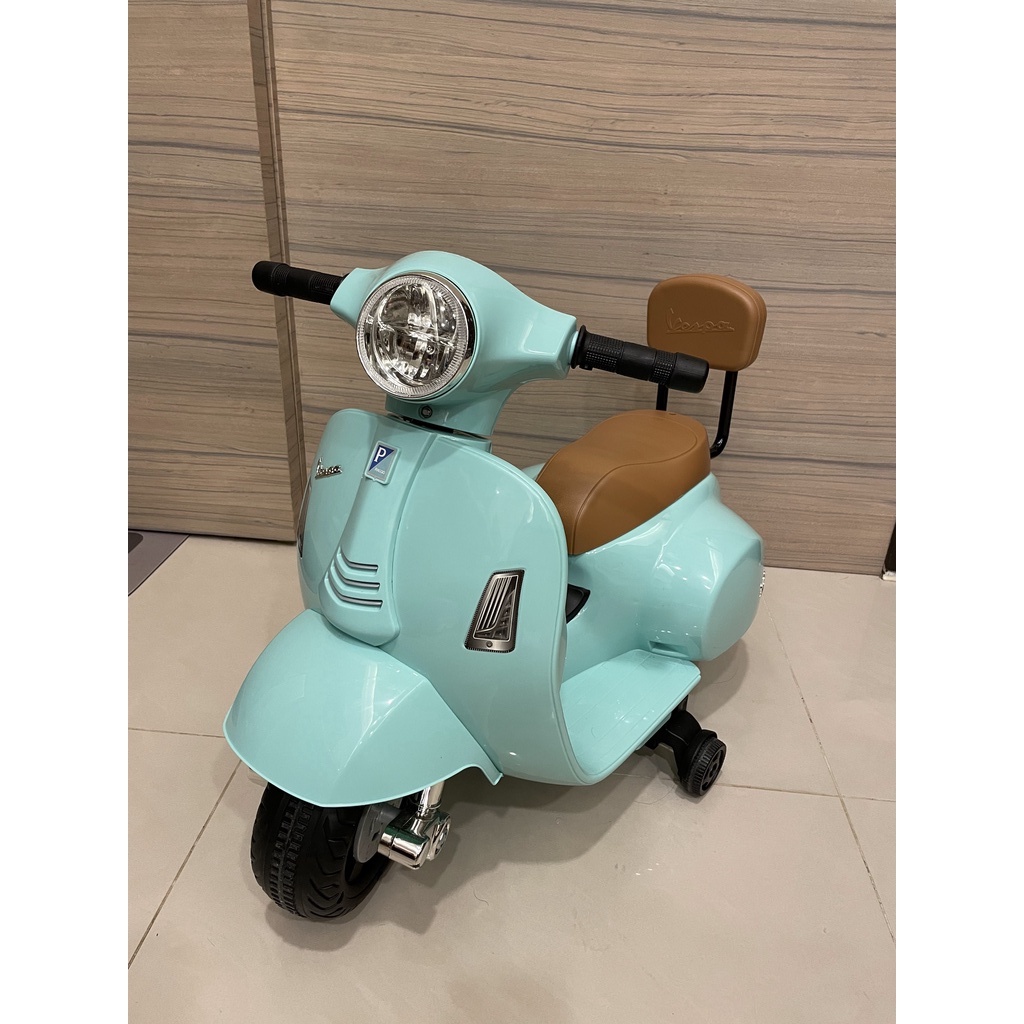 二手極新 Vespa 偉士牌 兒童 玩具 電動車 仿真 迷你電動玩具車 原廠授權 正版