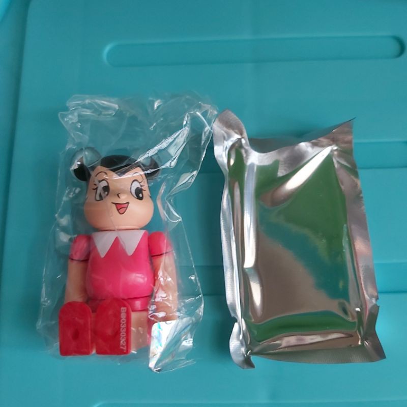 Be@rbrick 100% Secret Serie 33, Astro Girl