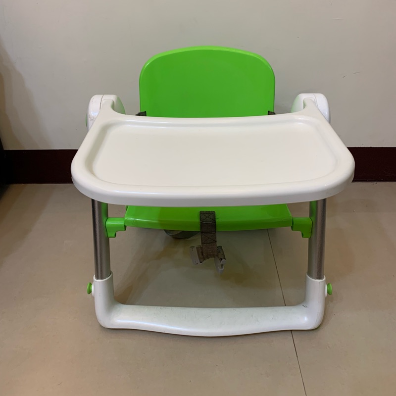 二手Qti  Apramo flippa 兒童折疊餐椅(綠色）