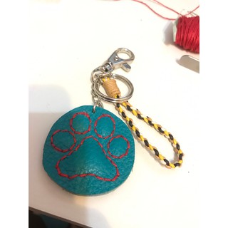 💕💕☆Y.C.☆Shop 手工牛皮 鑰匙圈 吊飾 字母 客製化設計 狗腳印👣