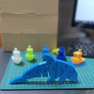 可愛的 搖擺 海豚 3D 客製 療癒 擺飾 可動 動物 小物 模型 禮物 可等比例縮放 臺灣製造 臺灣出貨
