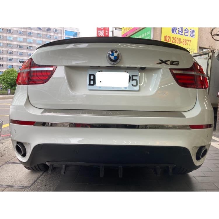 寶馬 BMW E71 X6 J款碳纖維後下巴 E71碳纖後唇 X6碳纖維後唇繞流