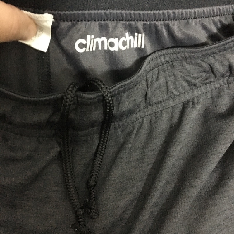 Adidas Climachill 愛迪達 男L黑灰色 運動 排汗 短褲