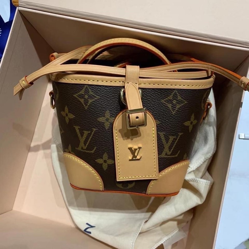 在途現貨🧡54500 LOUIS VUITTON  NOÉ PURSE 小水桶 LV水桶包