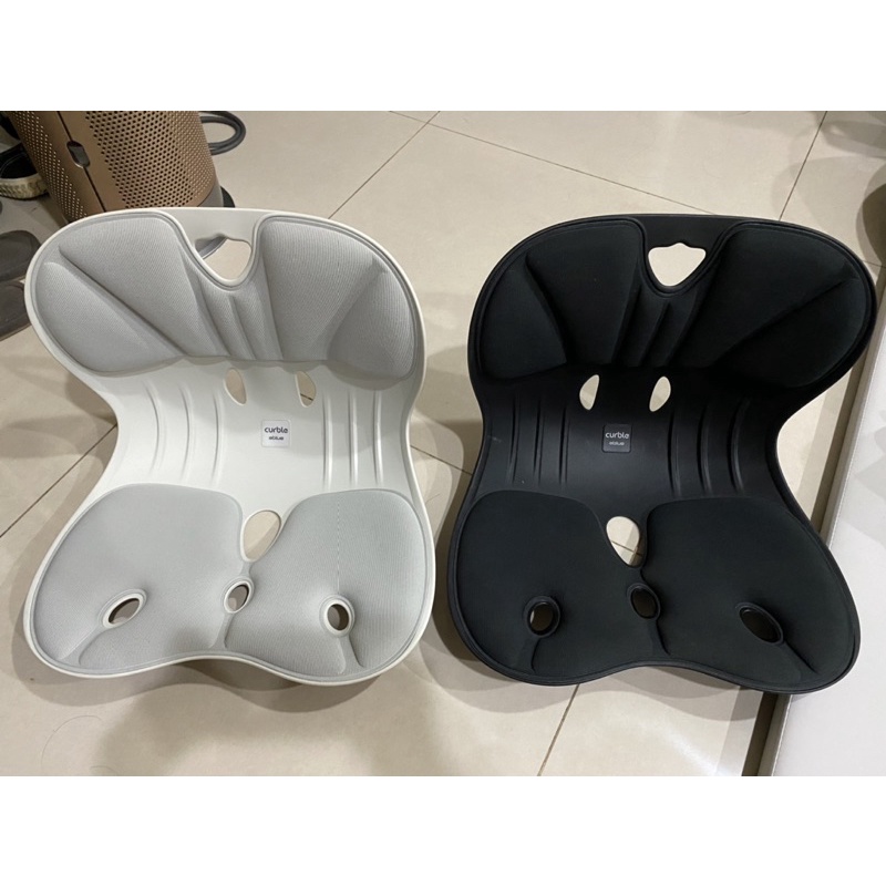 韓國二手-Curble Wider 3D護脊美學椅墊(象牙灰/神秘黑）