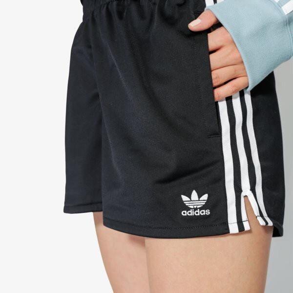 ⓉⒽⓇⒺⒺⒼ🔥ADIDAS ORIGINALS  運動短褲 三線 兩側開叉 背面口袋 黑色 女款 CY4763