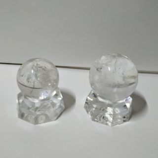 天然白水晶球2.5公分~2.7公分+付座.一組