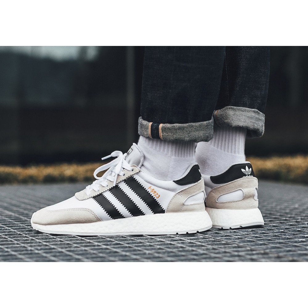 cq2489 adidas