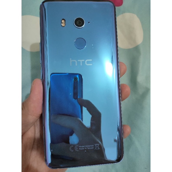 htc u11+ 64g 空機 充電當有問題在賣 內詳