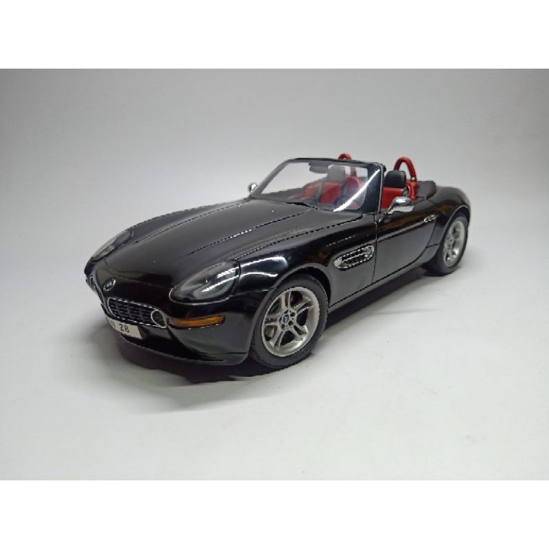 Autoart Bmw Z8 1 18 1 18 007同款 Kyosho參考 蝦皮購物