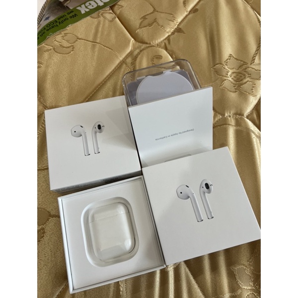 「二手」Apple AirPods藍芽耳機（贈蘋果手錶收納盒）