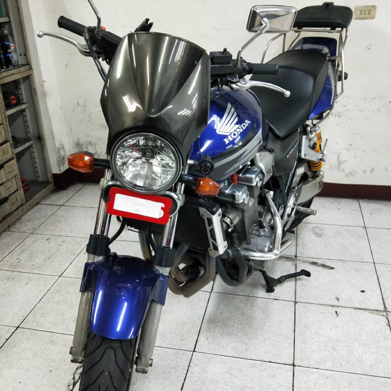 CB1300