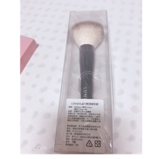 佳麗寶 Luansol 晶巧清透蜜粉刷