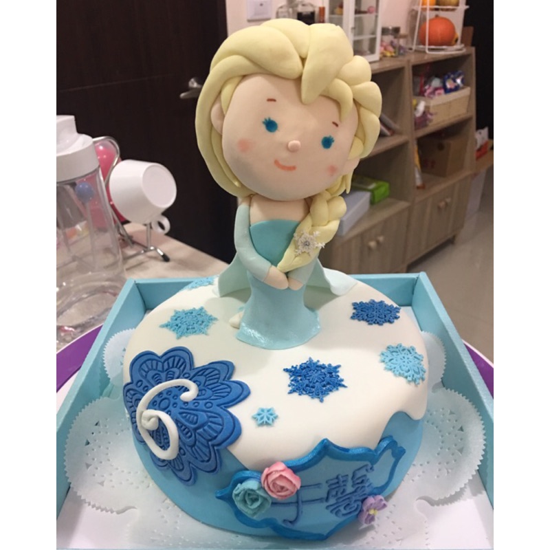 客製Elsa6吋翻糖蛋糕
