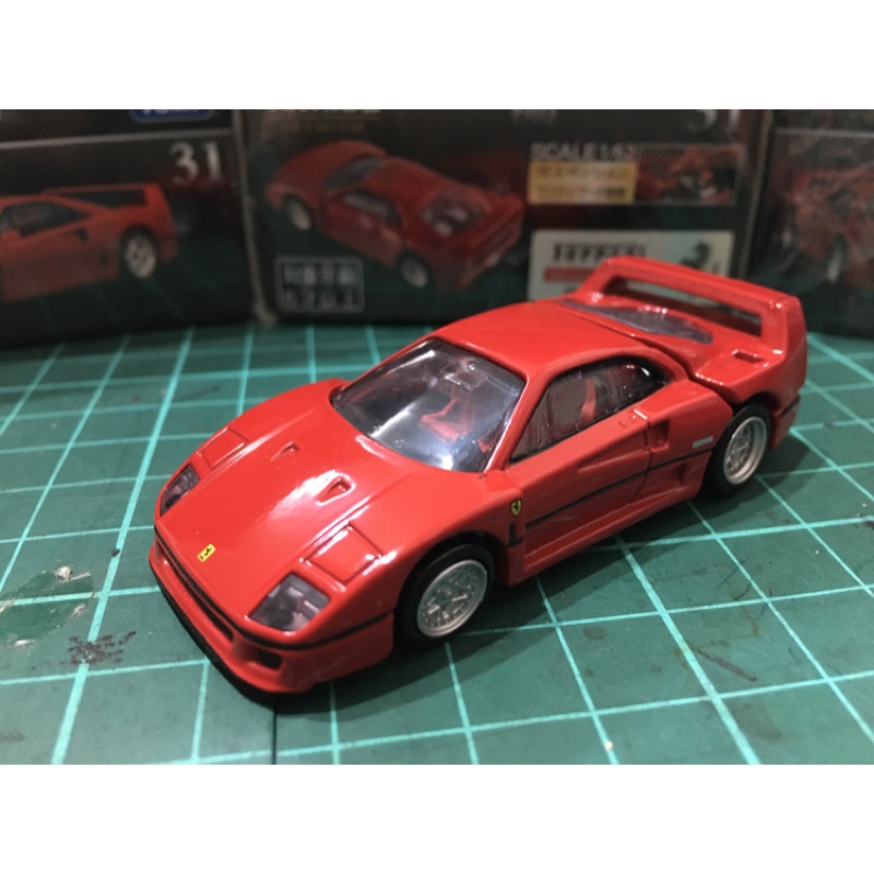 tomica ferrari f40