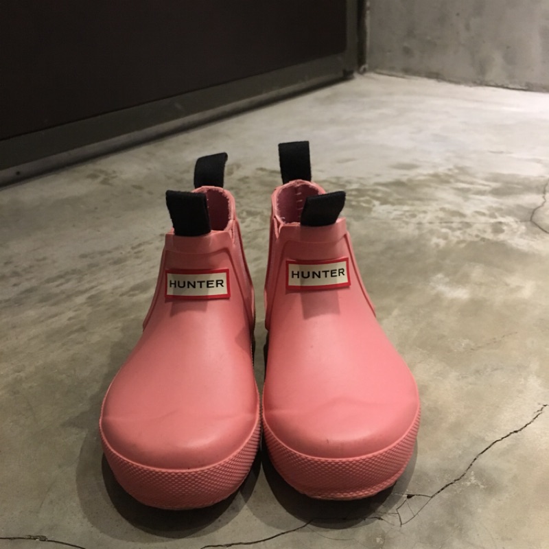 「已保留」HUNTER小童雨鞋 乾燥玫瑰杏粉色，15.8公分