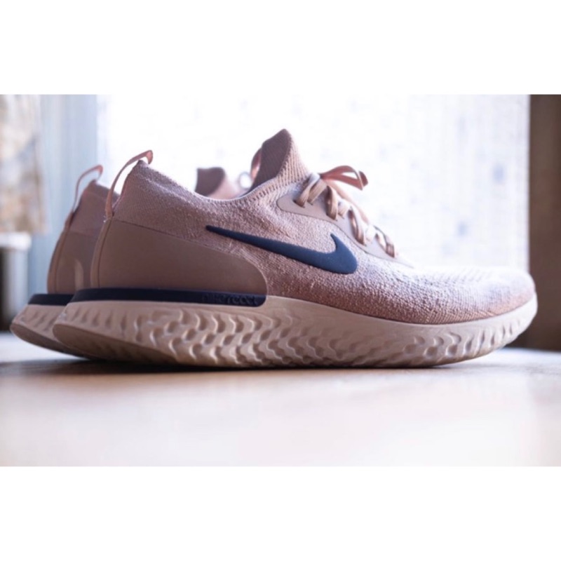 taupe epic react