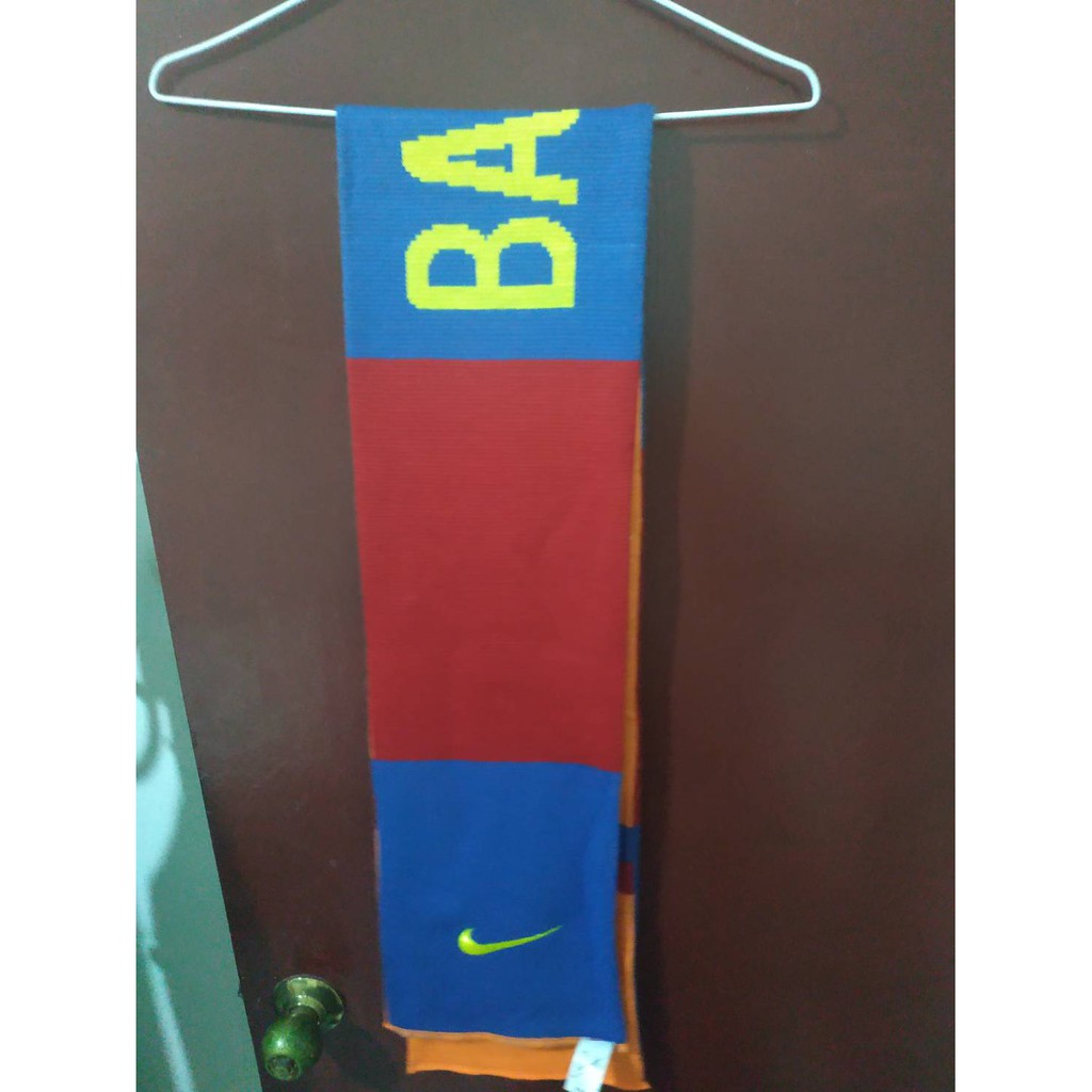 NIKE FC Barcelona 巴塞隆那 圍巾!! 全新國外購入!!!