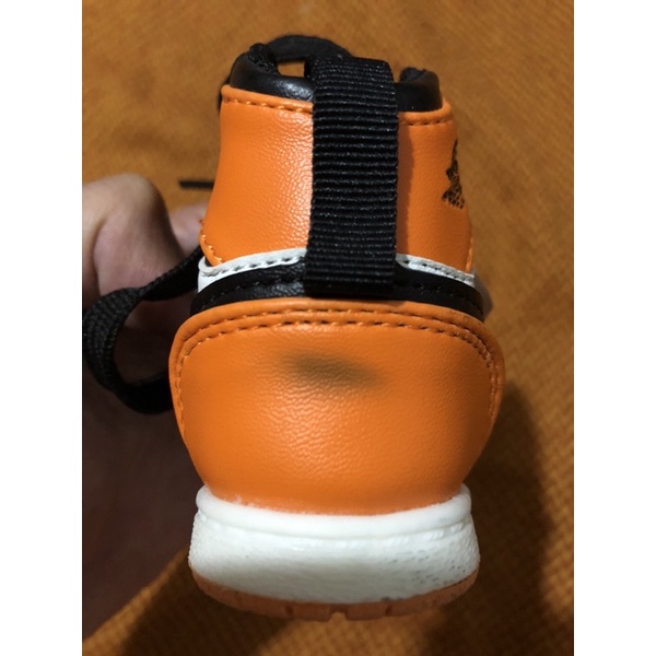 二手 經典 Nike Jordan 1 橘白 小球鞋 擺飾